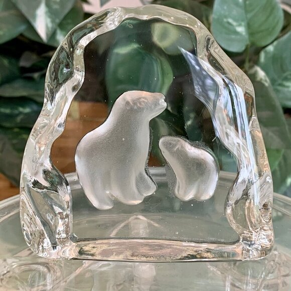 Polar Bear Art Glass Paperweight Clear Crystal Sculpture Mother & Baby Vintage - Picture 2 of 8